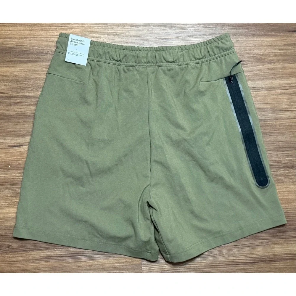 Nike Tech Fleece Sportswear Lightweight Shorts Green (DX0828-222) Men's Sz L